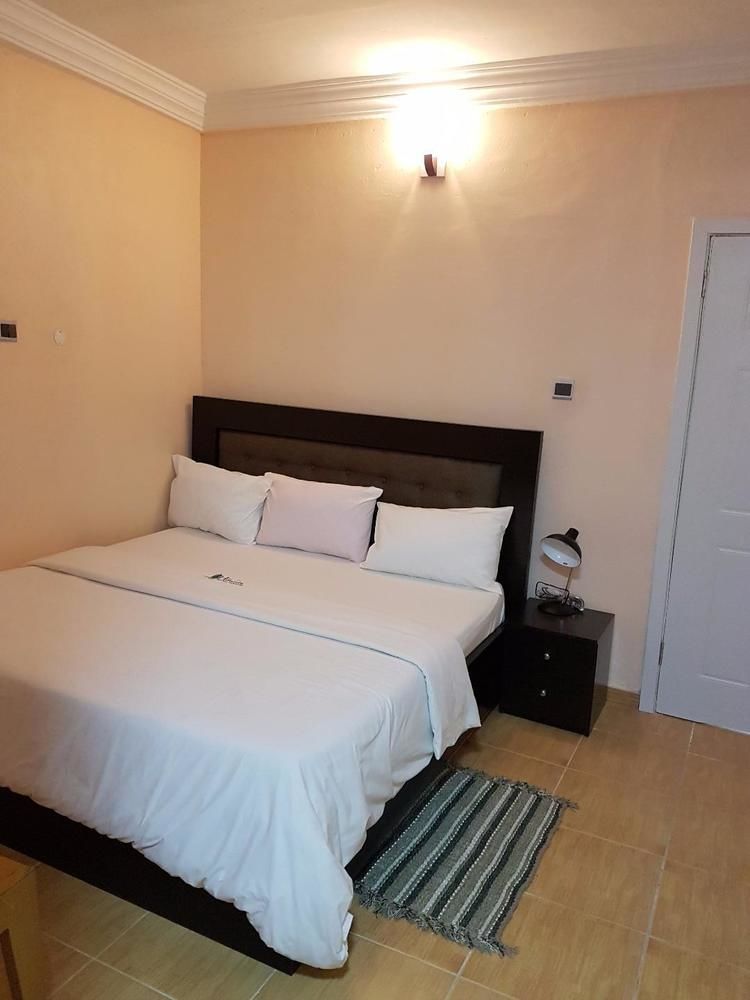 Hotel Hillside Gardens Lagos Exterior foto